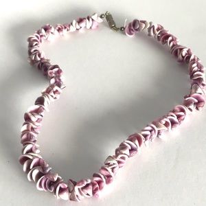 💞Vintage Pink & White Shell Necklace 💕